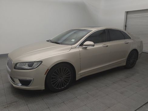 Used 2017 Lincoln MKZ Reserve image 2