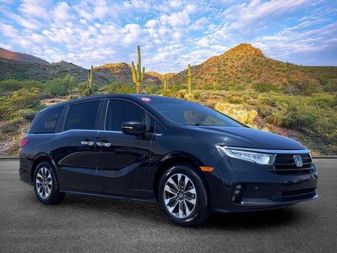 Used 2024 Honda Odyssey EX-L image 2