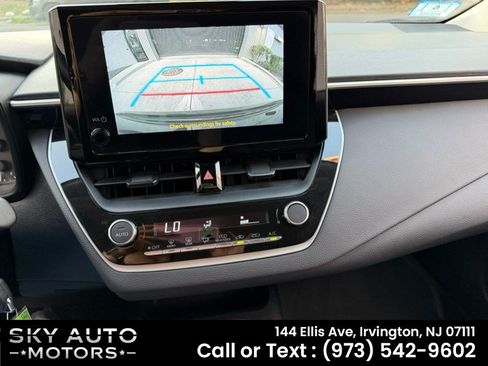 Used 2023 Toyota Corolla LE FWD image 14