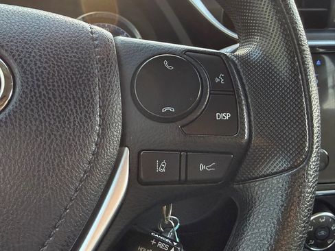 Used 2017 Toyota Corolla L image 27