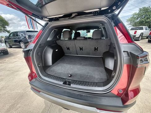 Certified 2026 Chevrolet Equinox LT w/ Safety and Technology Package FWD image 25