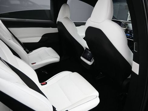 Used 2022 Tesla Model X Plaid AWD/4WD image 27