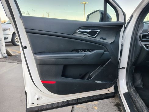 Used 2023 Kia Sportage X-Pro image 10