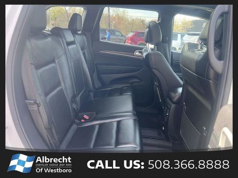 Used 2022 Jeep Grand Cherokee Limited w/ Trailer Tow Group IV AWD/4WD image 17