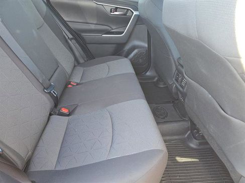 Used 2022 Toyota RAV4 XLE image 12