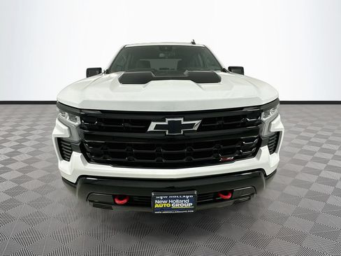 Used 2025 Chevrolet Silverado 1500 LT Trail Boss w/ Protection Package AWD/4WD image 3