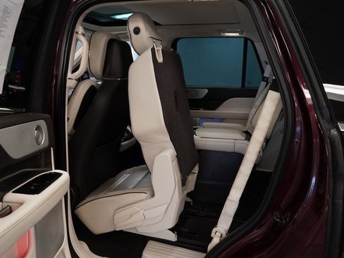 Used 2018 Lincoln Navigator Black Label image 27