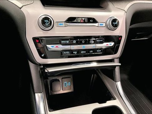 Used 2023 Ford Explorer Timberline w/ Timberline Technology Package AWD/4WD image 30