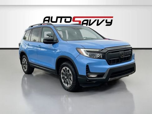 Used 2024 Honda Passport TrailSport image 1