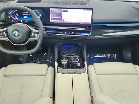 Used 2025 BMW 530i image 91