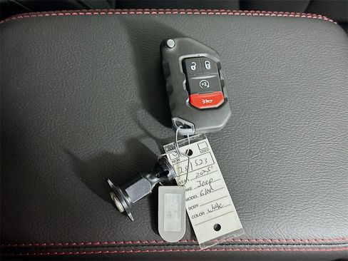 New 2025 Jeep Gladiator Rubicon w/ Convenience Group image 20