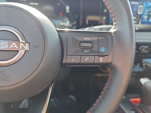 Used 2026 Nissan Kicks SR AWD/4WD image 17