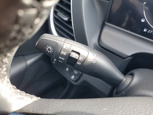 Certified 2025 Kia Seltos EX image 29