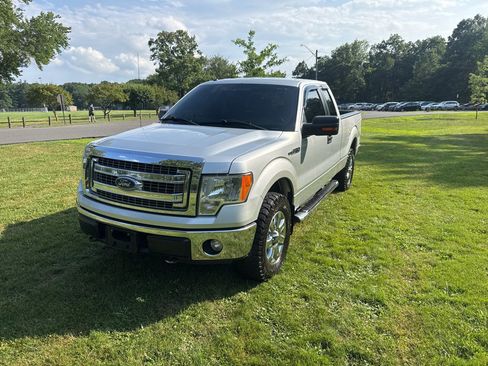 Used 2013 Ford F150 XLT w/ XTR Pkg AWD/4WD image 7