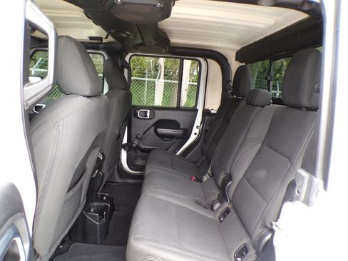 Used 2020 Jeep Gladiator Sport AWD/4WD image 17
