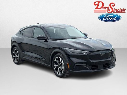 Used 2025 Ford Mustang Mach-E Select w/ Comfort Package Lite AWD/4WD image 4