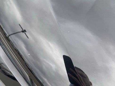 Used 2024 BMW X7 M60i image 3