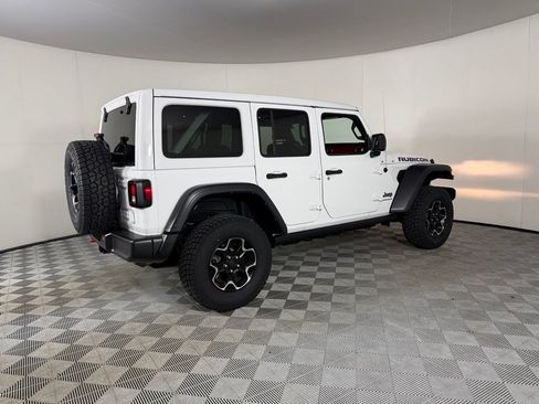 Used 2023 Jeep Wrangler Unlimited Rubicon w/ Cold Weather Group AWD/4WD image 6