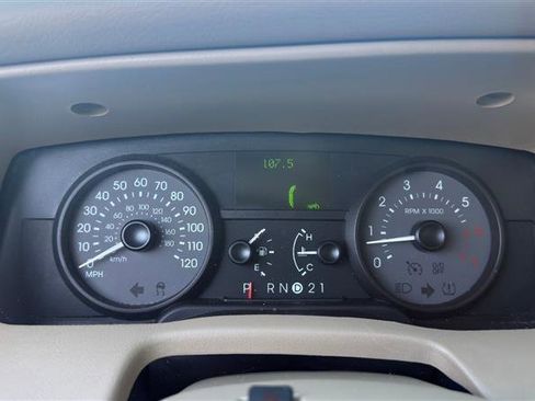 Used 2009 Mercury Grand Marquis LS RWD image 30