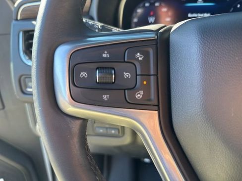 Used 2024 Chevrolet Suburban Premier image 15