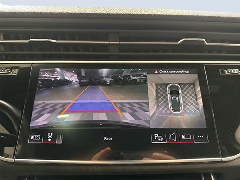 Used 2023 Audi Q7 3.0T Prestige image 24