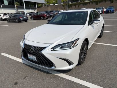 Certified 2024 Lexus ES 250 w/ Premium Package