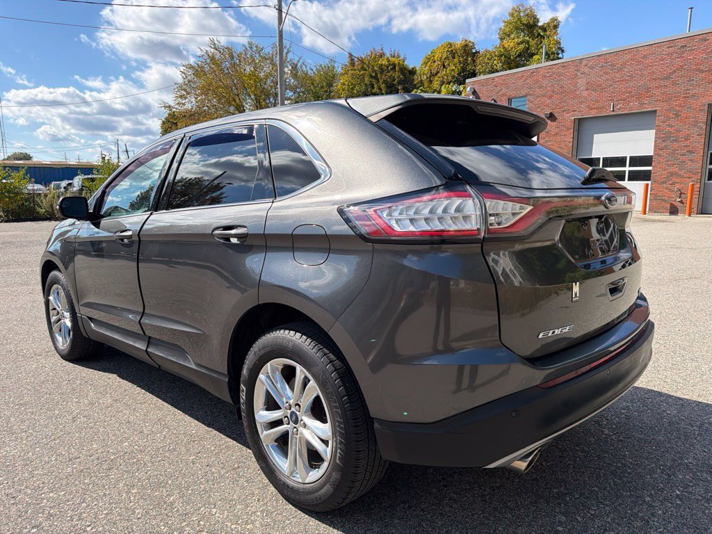 Used 2018 Ford Edge SEL w/ Equipment Group 201A AWD/4WD image 4