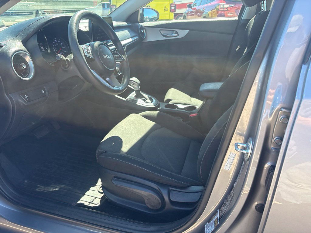 Used 2024 Kia Forte LXS FWD image 13