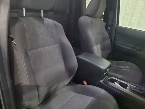 Used 2016 Toyota Tacoma TRD Sport w/ Towing Package image 53