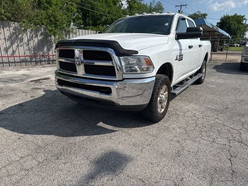 Used 2018 RAM 3500 Tradesman w/ Chrome Appearance Group image 2