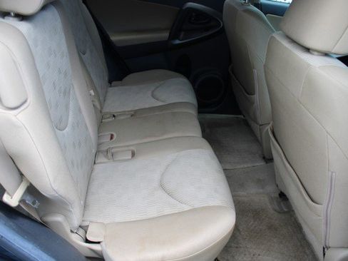 Used 2012 Toyota RAV4 4WD w/ Value Pkg image 8
