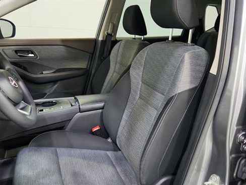 Certified 2023 Nissan Rogue SV image 12