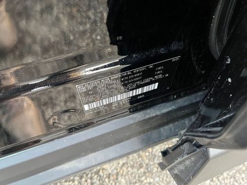 Used 2025 Toyota RAV4 LE image 29