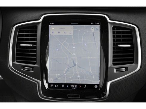 Used 2024 Volvo XC90 B5 Plus w/ Protection Package Premier AWD/4WD image 11