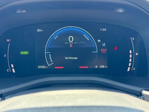 Used 2025 Toyota Camry SE w/ Convenience Package FWD image 18