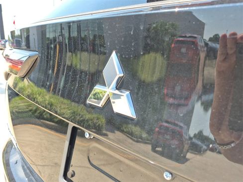 New 2025 Mitsubishi Outlander SEL image 31