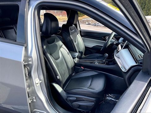 Used 2024 Jeep Compass Limited AWD/4WD image 11