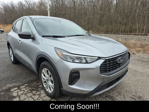 Used 2023 Ford Escape Active image 1