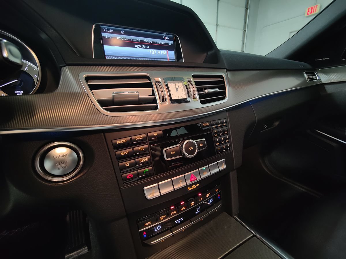 Used 2014 Mercedes-Benz E 350 4MATIC Wagon image 32