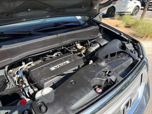 Used 2010 Honda Pilot EX-L image 18