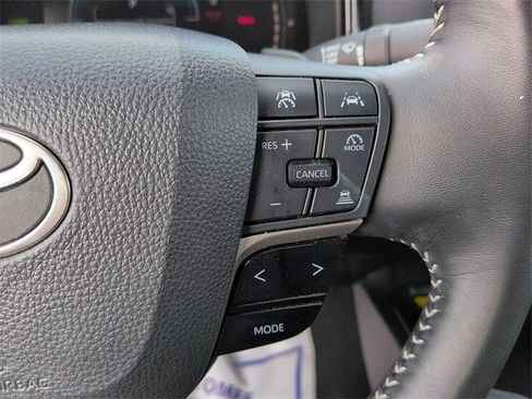 Certified 2025 Toyota Camry SE image 19