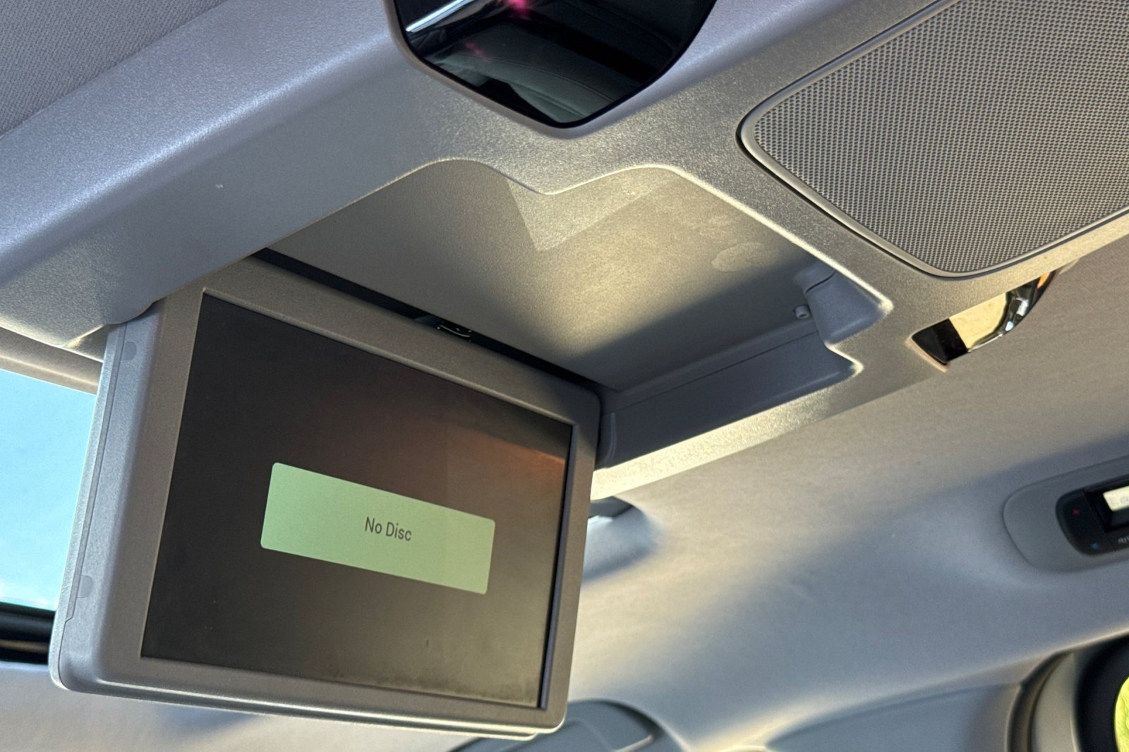 Certified 2024 Honda Odyssey Touring image 22