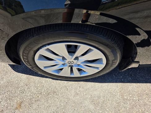 Used 2025 Nissan Sentra S FWD image 16