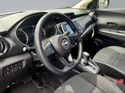 Used 2025 Nissan Kicks Play S image 16