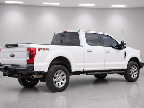 Used 2019 Ford F250 Lariat w/ Chrome Package AWD/4WD image 3