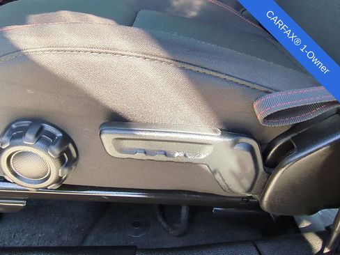 Used 2023 Jeep Gladiator Rubicon w/ Cold Weather Group image 22