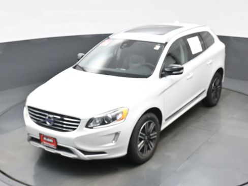 Used 2017 Volvo XC60 T5 Dynamic w/ Preferred Option Package image 36