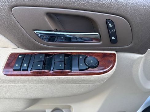 Used 2014 GMC Yukon XL SLT RWD image 11