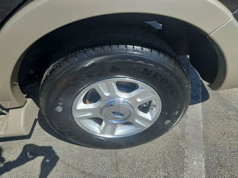 Used 2006 Ford Expedition Eddie Bauer image 33
