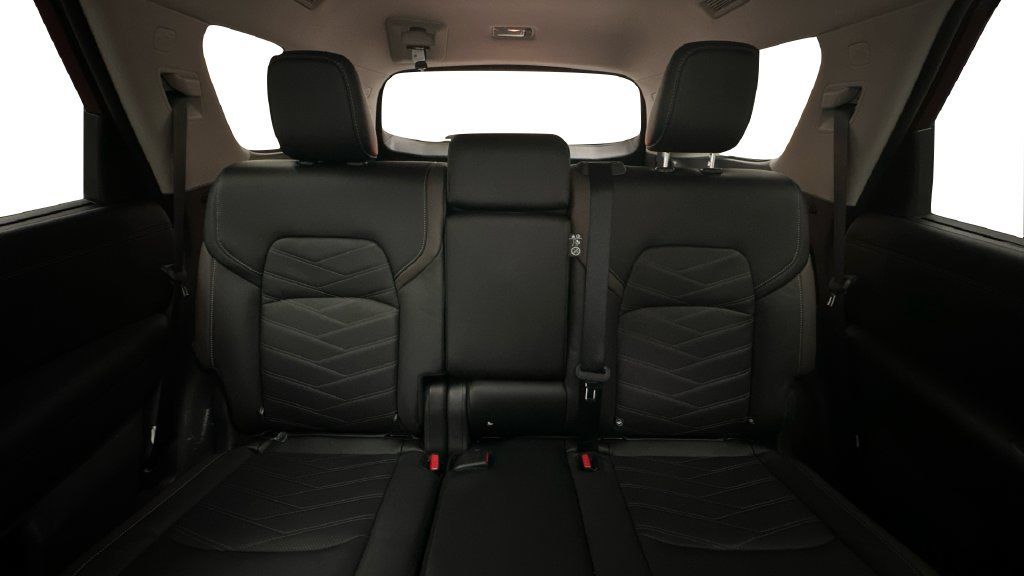 Certified 2024 Nissan Pathfinder Platinum AWD/4WD image 15